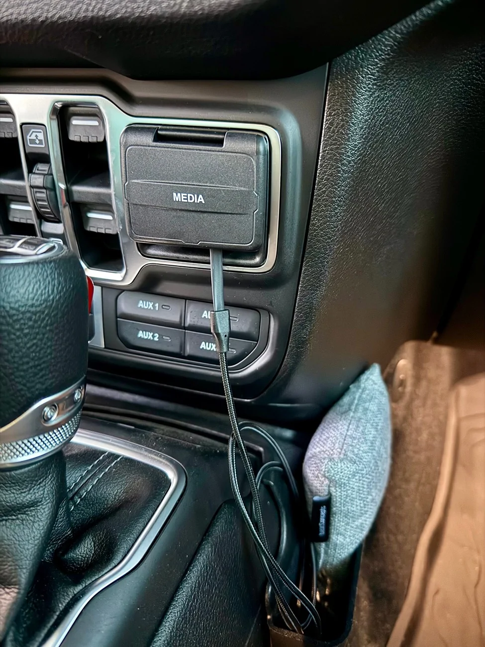 Jeep Gladiator Finally a good USB C cable for the Gladiator or Wrangler IMG_3788