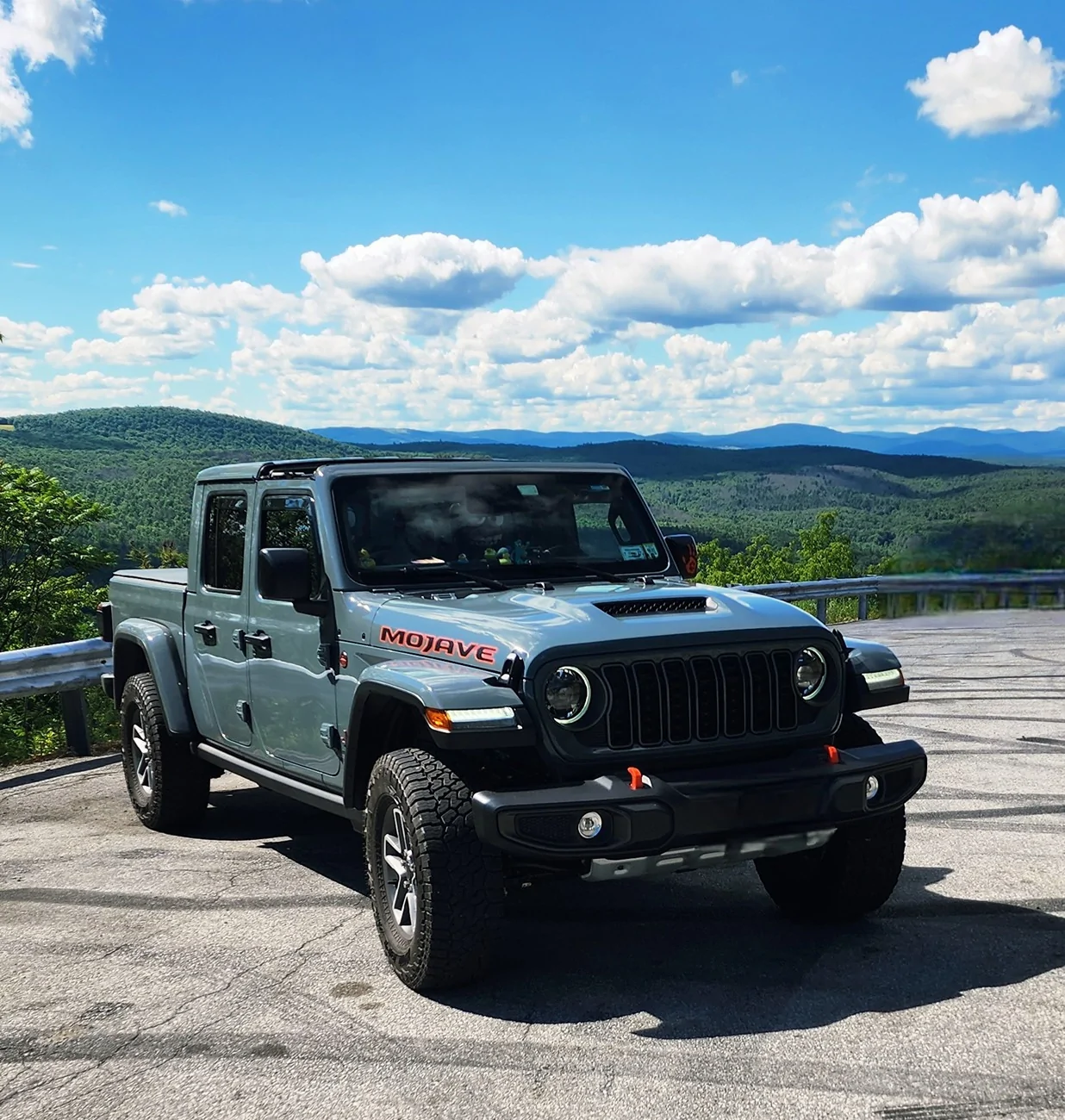 Jeep Gladiator 2026 Gladiator Mojave 20260620_155827