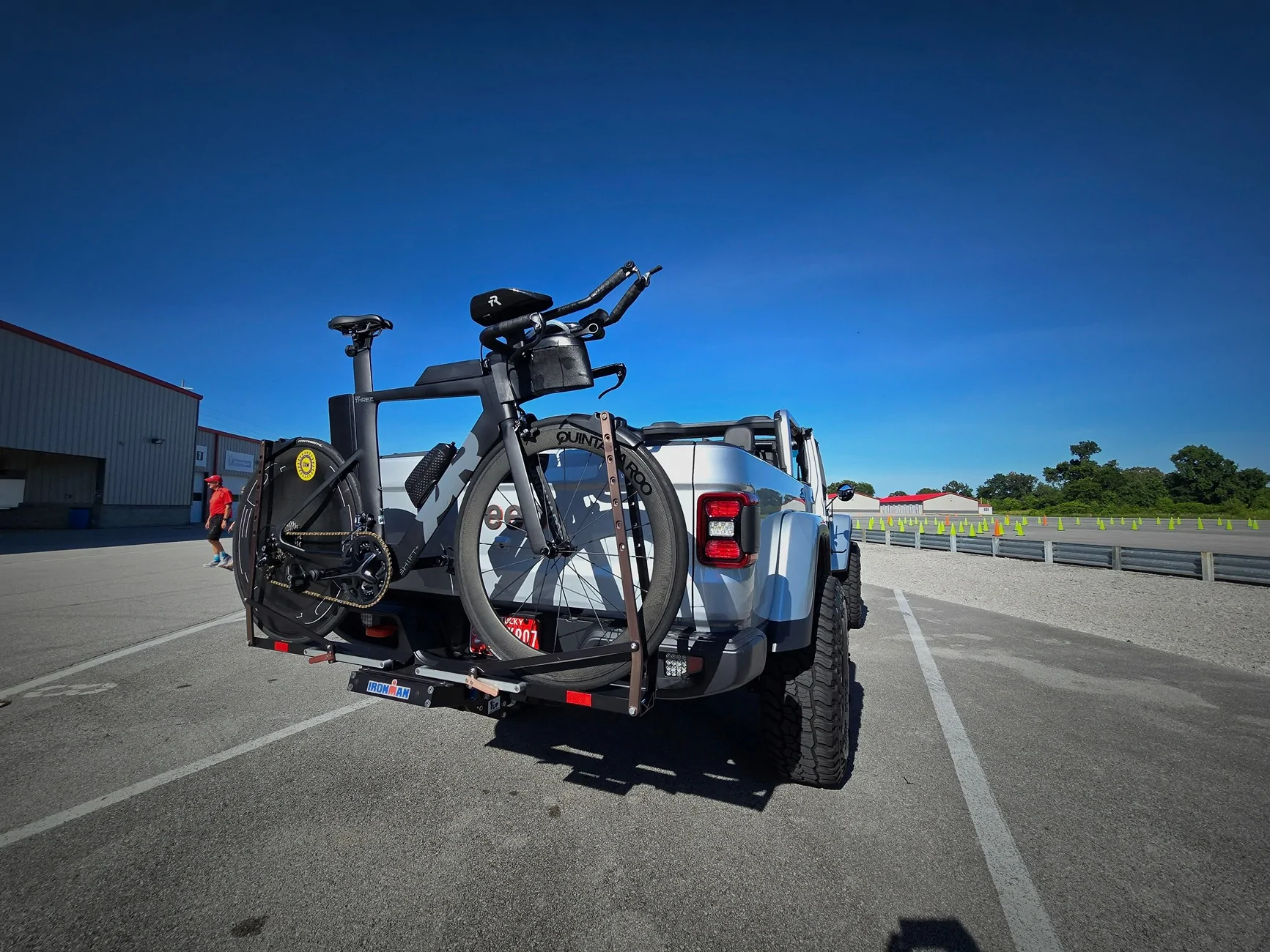 Jeep Gladiator Options to haul bicycles in bed 20240611_170145