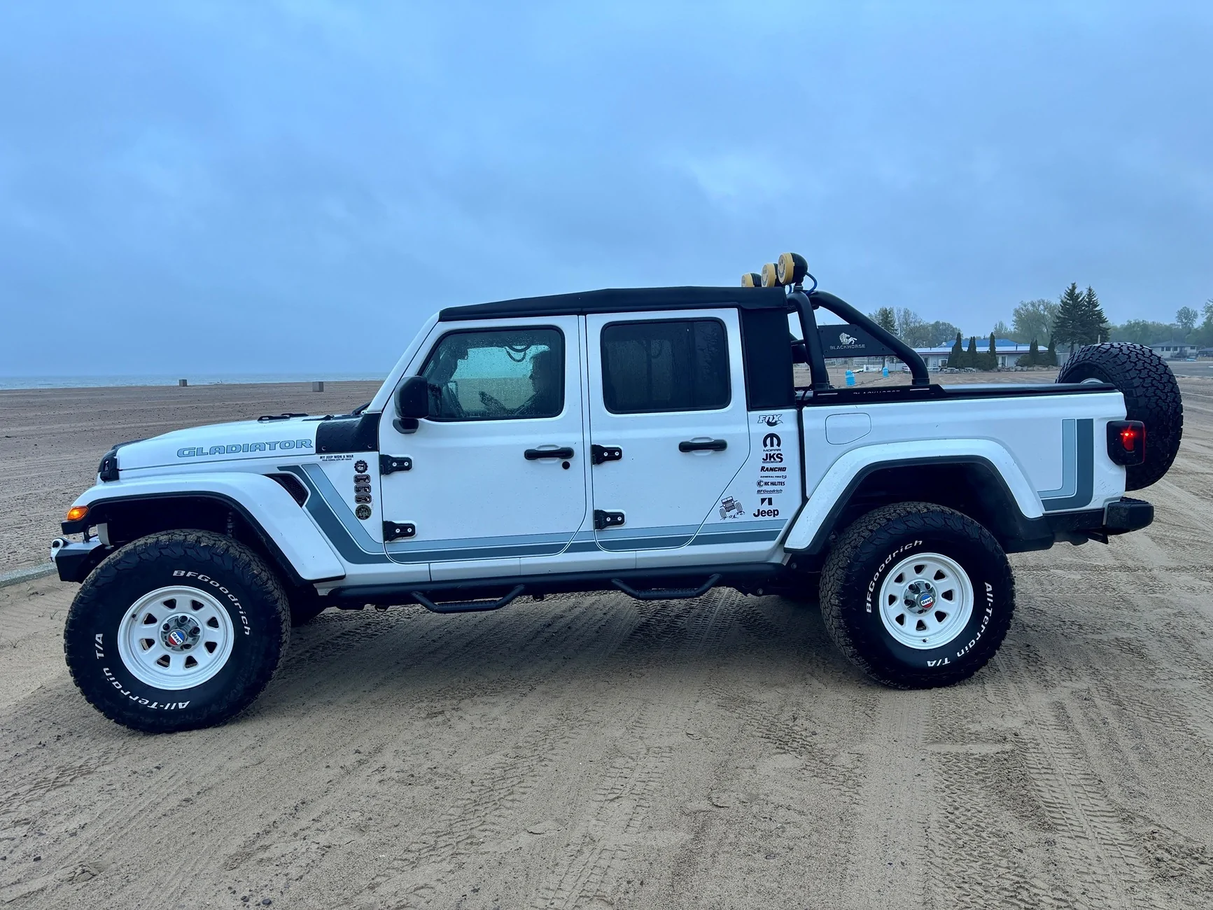 Jeep Gladiator 6 year anniversary on the 4th Side shot at beach 1