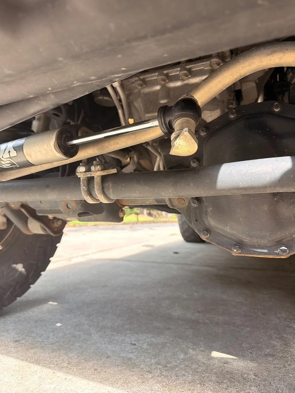Jeep Gladiator Death wobble help please IMG_1896