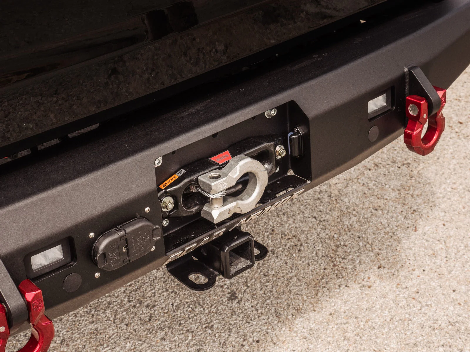 Jeep Gladiator Rear Winch on a JT IMG_0149