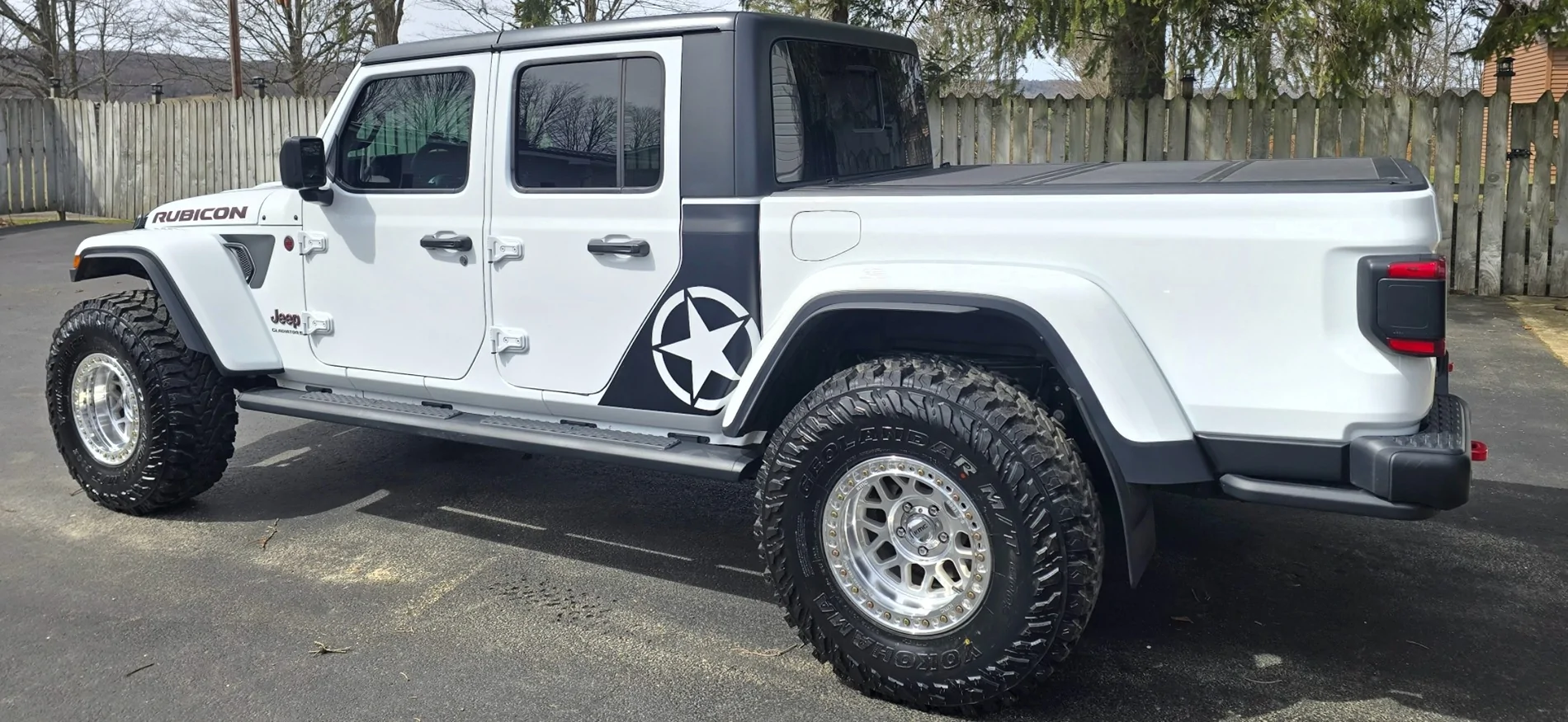 Jeep Gladiator 2023 Gladiator Rubicon Farout Edition Screenshot_20260630_125159_Gallery
