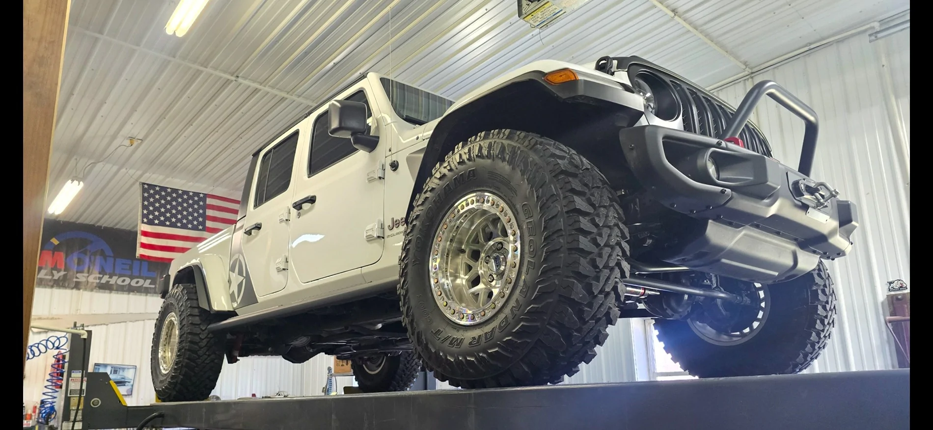 Jeep Gladiator 2023 Gladiator Rubicon Farout Edition Screenshot_20260630_125221_Gallery