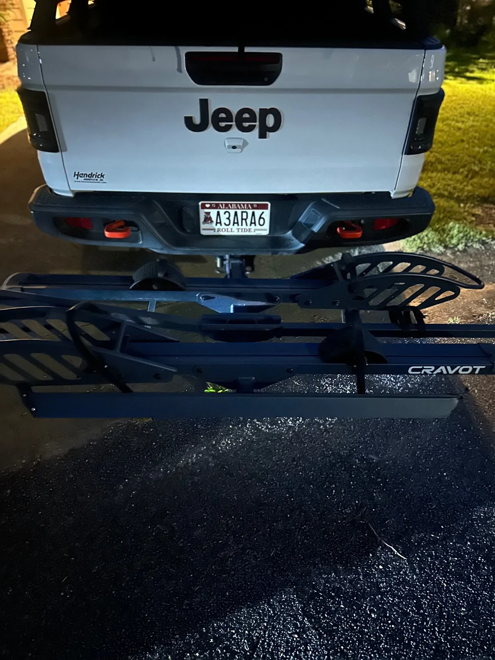 Jeep Gladiator Mountain Bikes - How are you guys carrying them?? IMG_1319