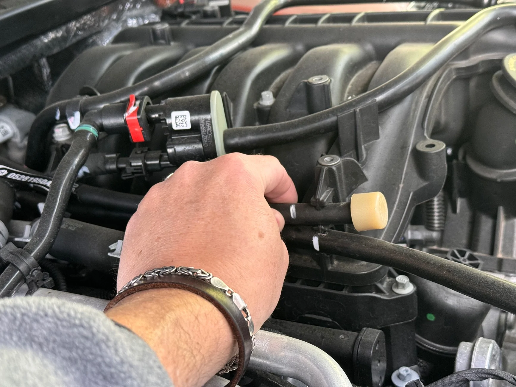 Jeep Gladiator What Is This Hose By The Engine? IMG_0557