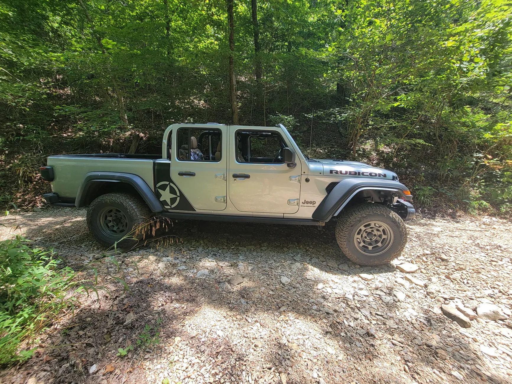 Jeep Gladiator 3B Eureka Springs Trail Report - Exhaust Damage on Rubicon 8062
