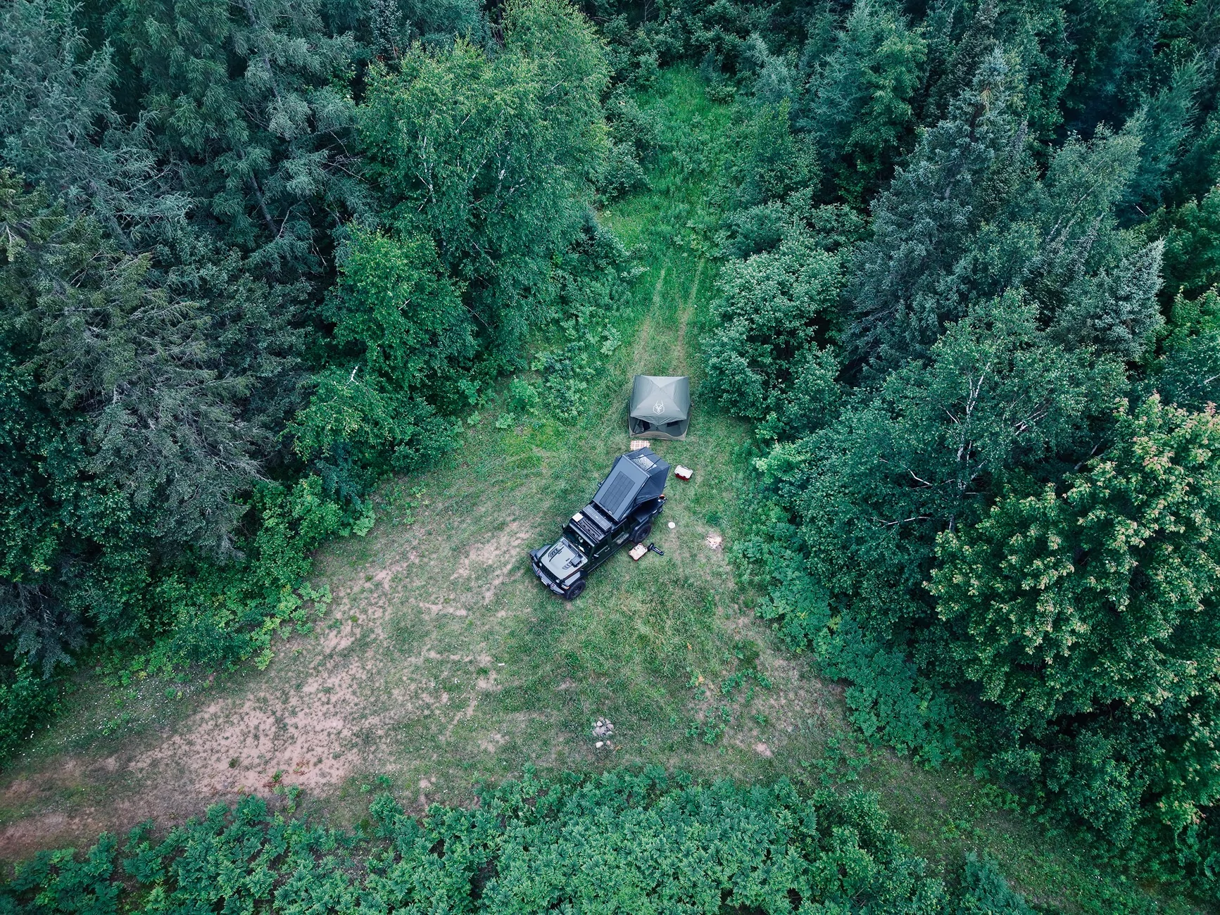 Jeep Gladiator Happy 4th of July! 🇺🇸 What adventures did your Gladiator take you on today? dji_fly_20260703_203938_0022_1783129203806_photo