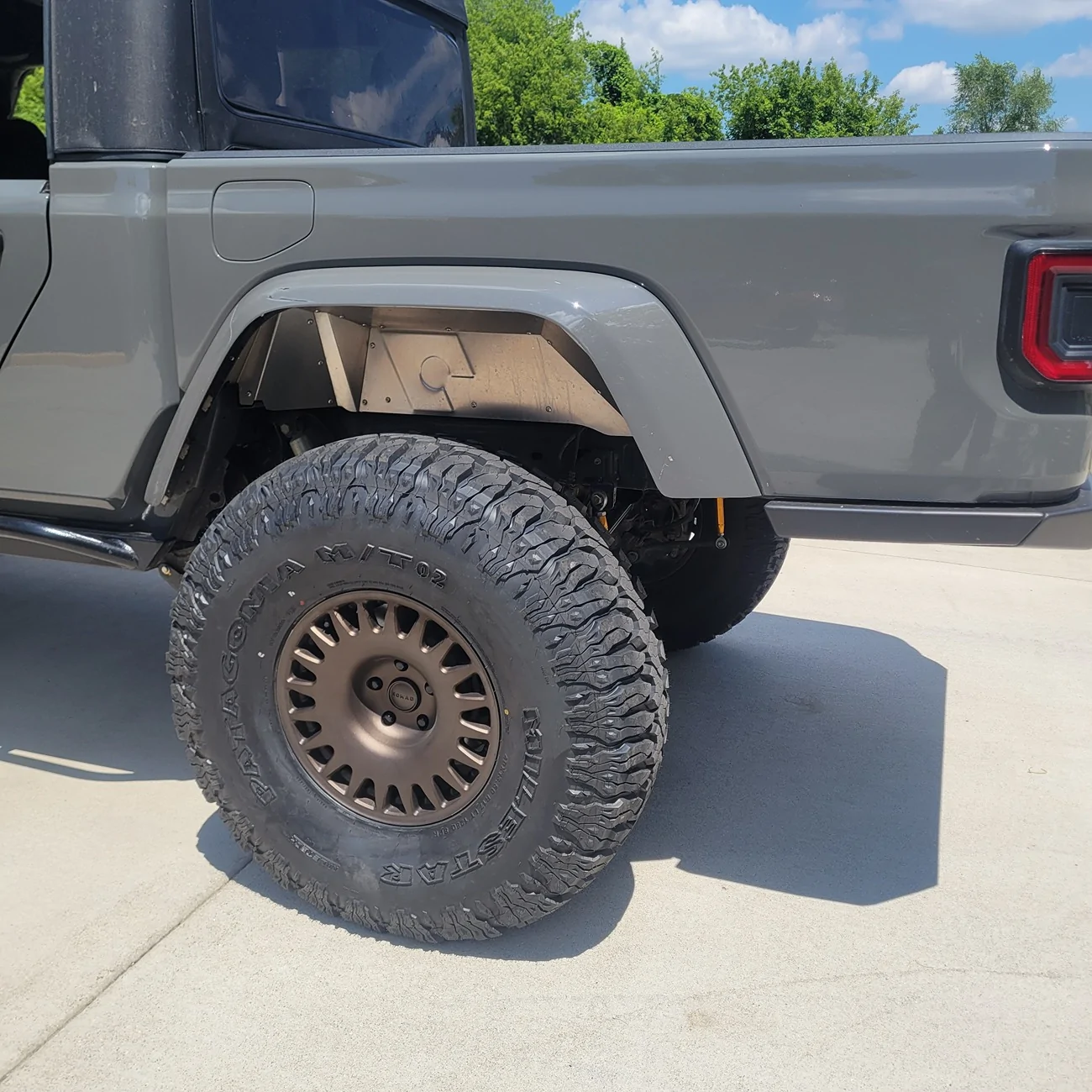 Jeep Gladiator Motobuilt Tomahawk rear bumper 20260706_125613