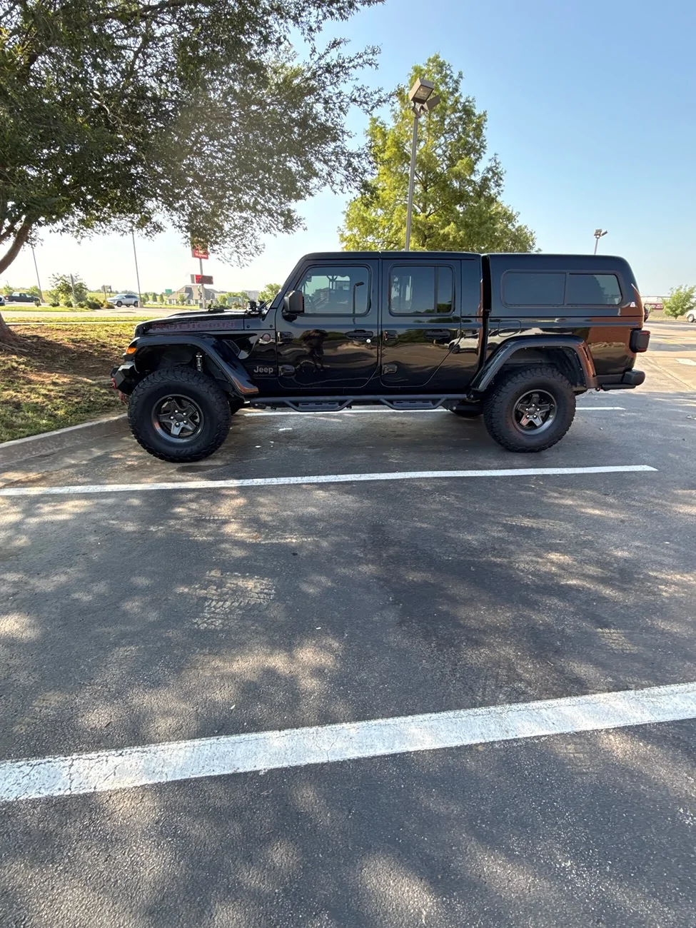 Jeep Gladiator Gladiators on Mopar 2" Lift Kit IMG_9600