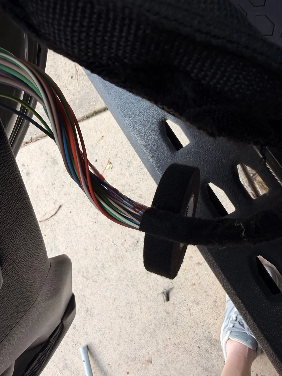 Jeep Gladiator Driver door lock buttons not working IMG_1963