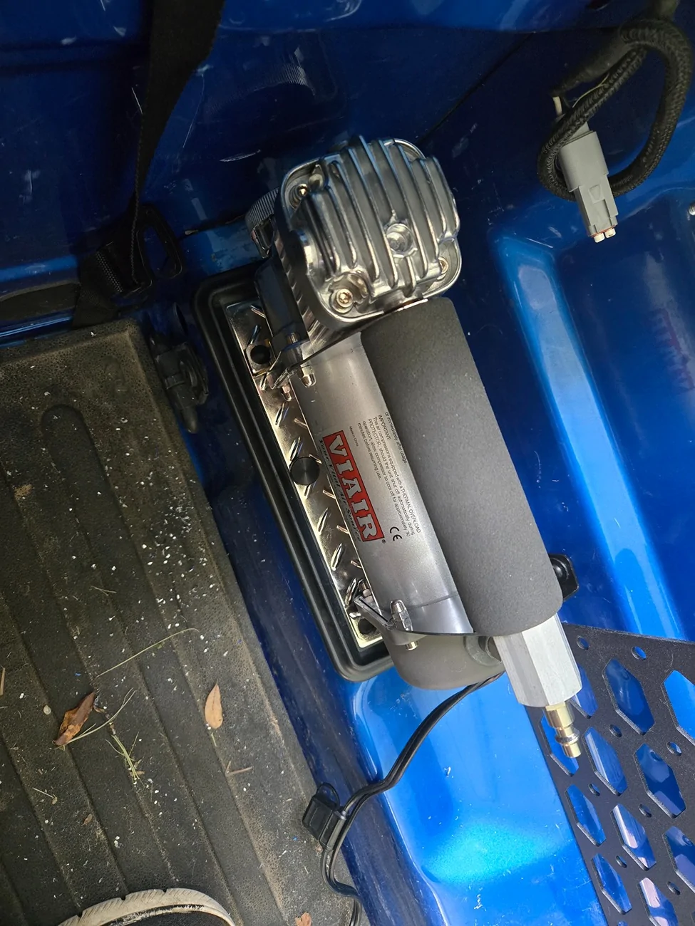 Jeep Gladiator Chris's Sport S Max Tow - Boring Daily 'Build' 1000014923