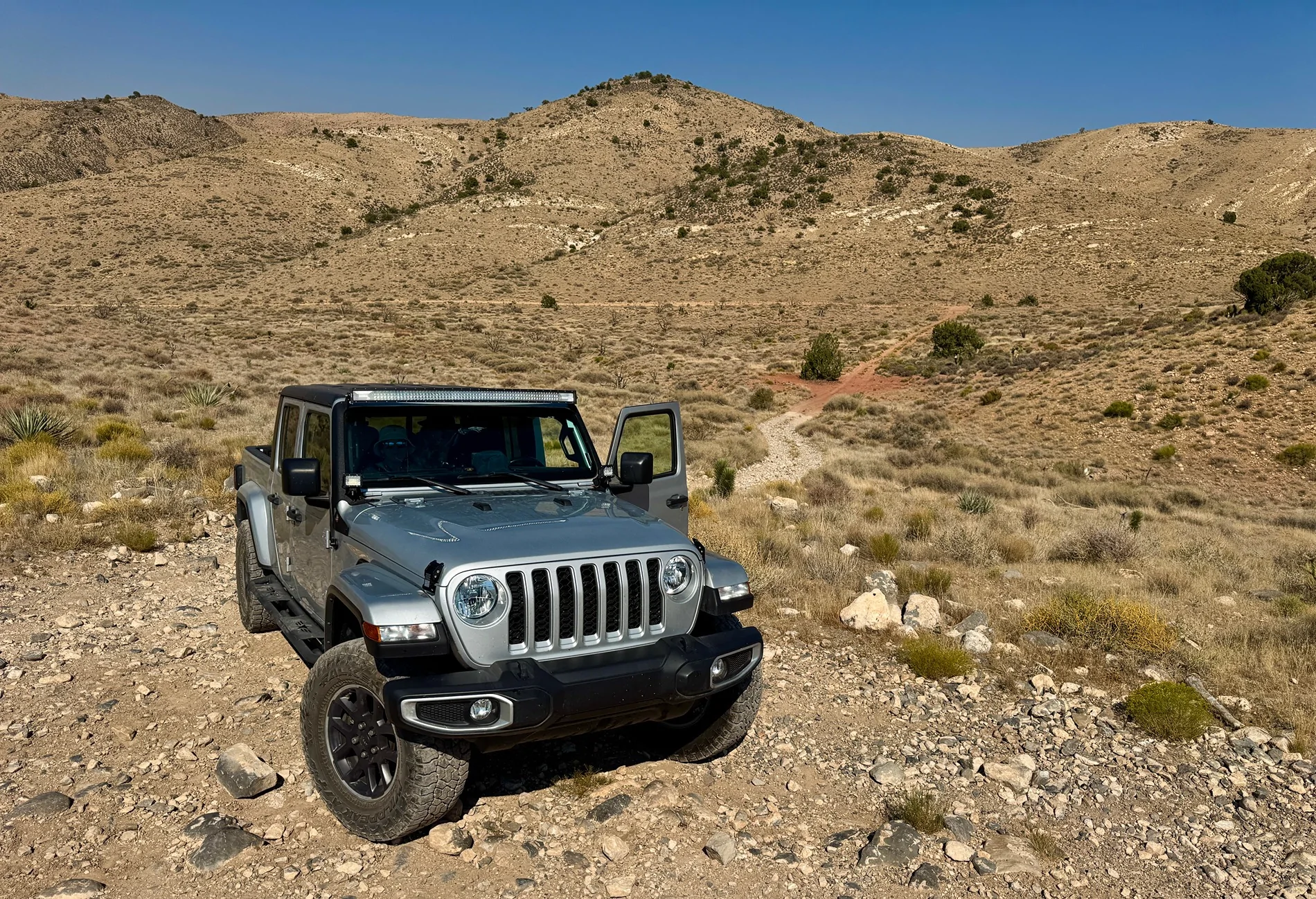 Jeep Gladiator Looking for step options on our '26 Mojave. IMG_6553