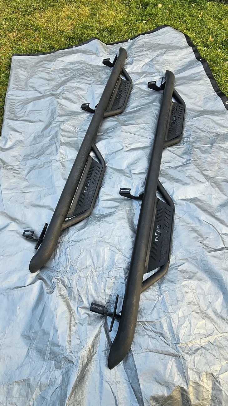 Jeep Gladiator N-Fab - 2-Step Nerf Bars 20260621_191504