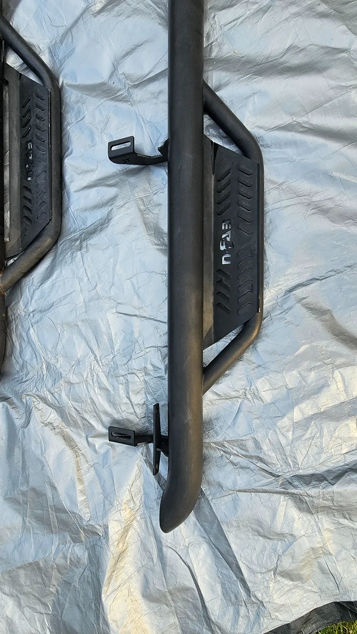 Jeep Gladiator N-Fab - 2-Step Nerf Bars 20260621_191522