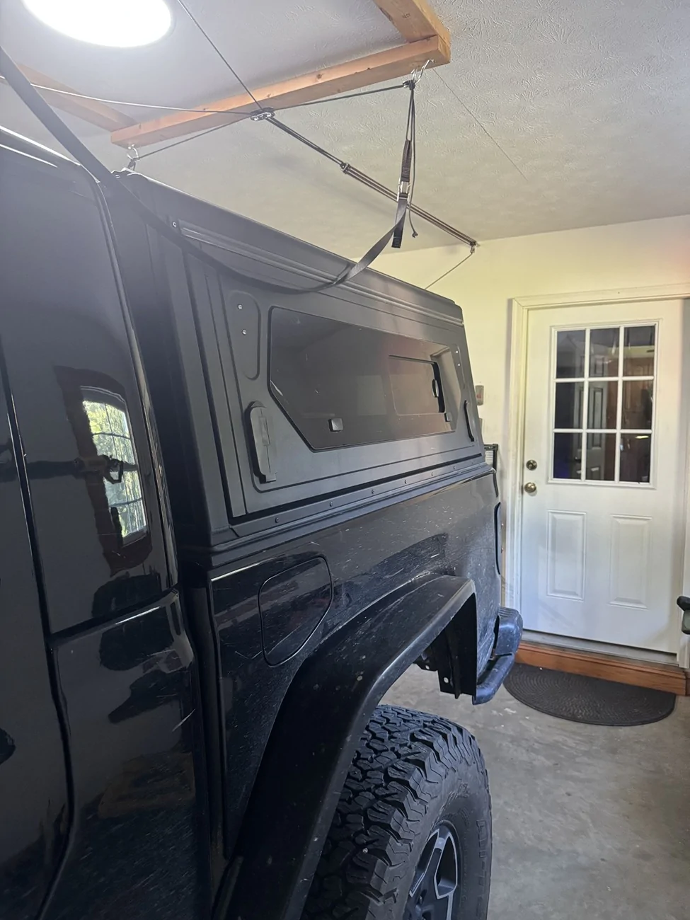 Jeep Gladiator AluCab Contour Canopy with 1450mm rails 973bbdff-b7ac-46c5-847c-7bacdc4eecec