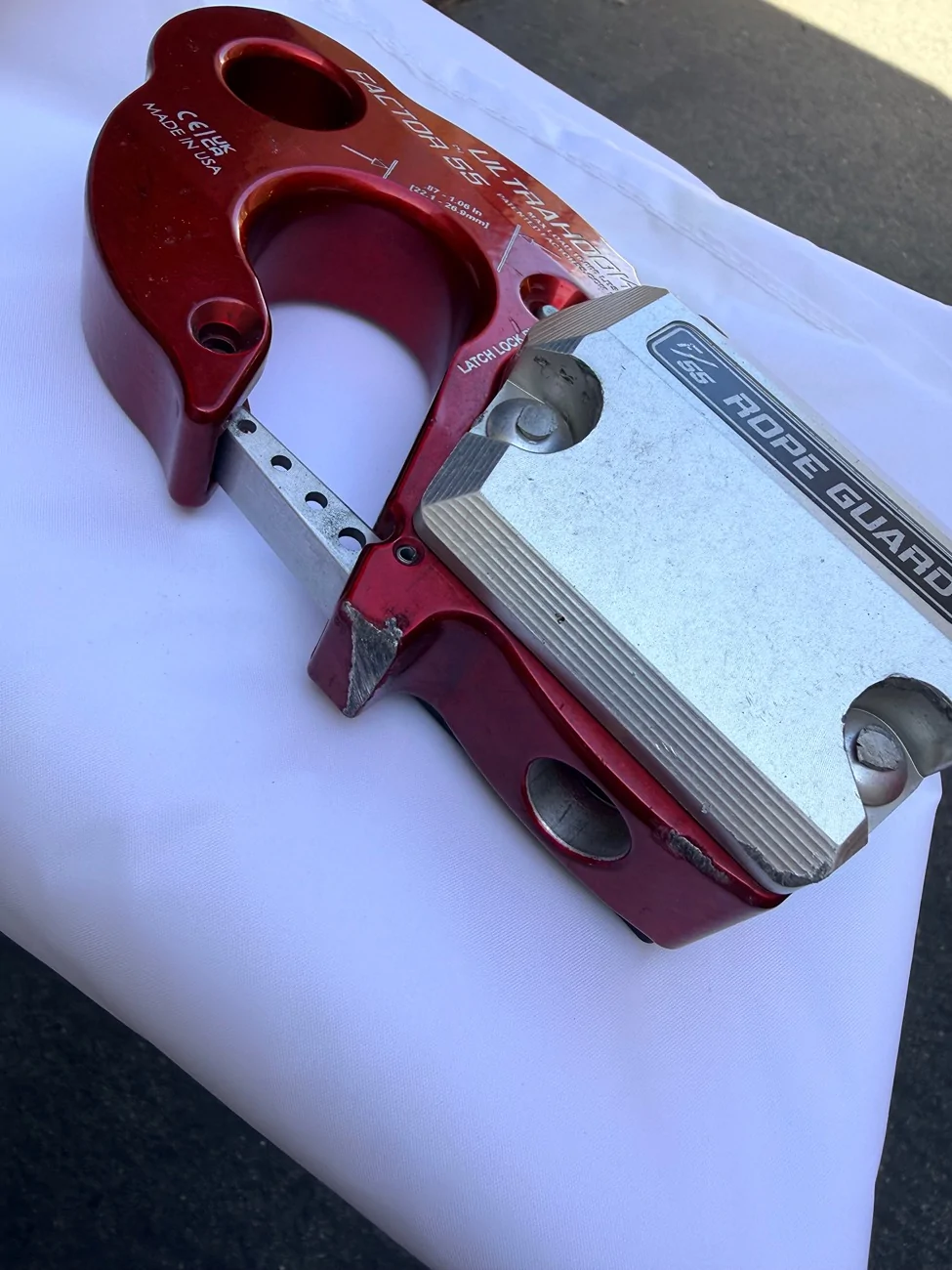 Jeep Gladiator Factor 55 Ultrahook - Red IMG_1392
