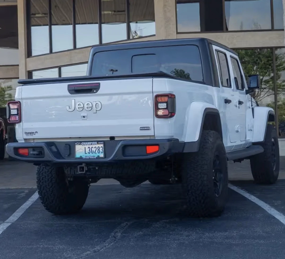 Jeep Gladiator Gladiators on Mopar 2" Lift Kit IMG_9465