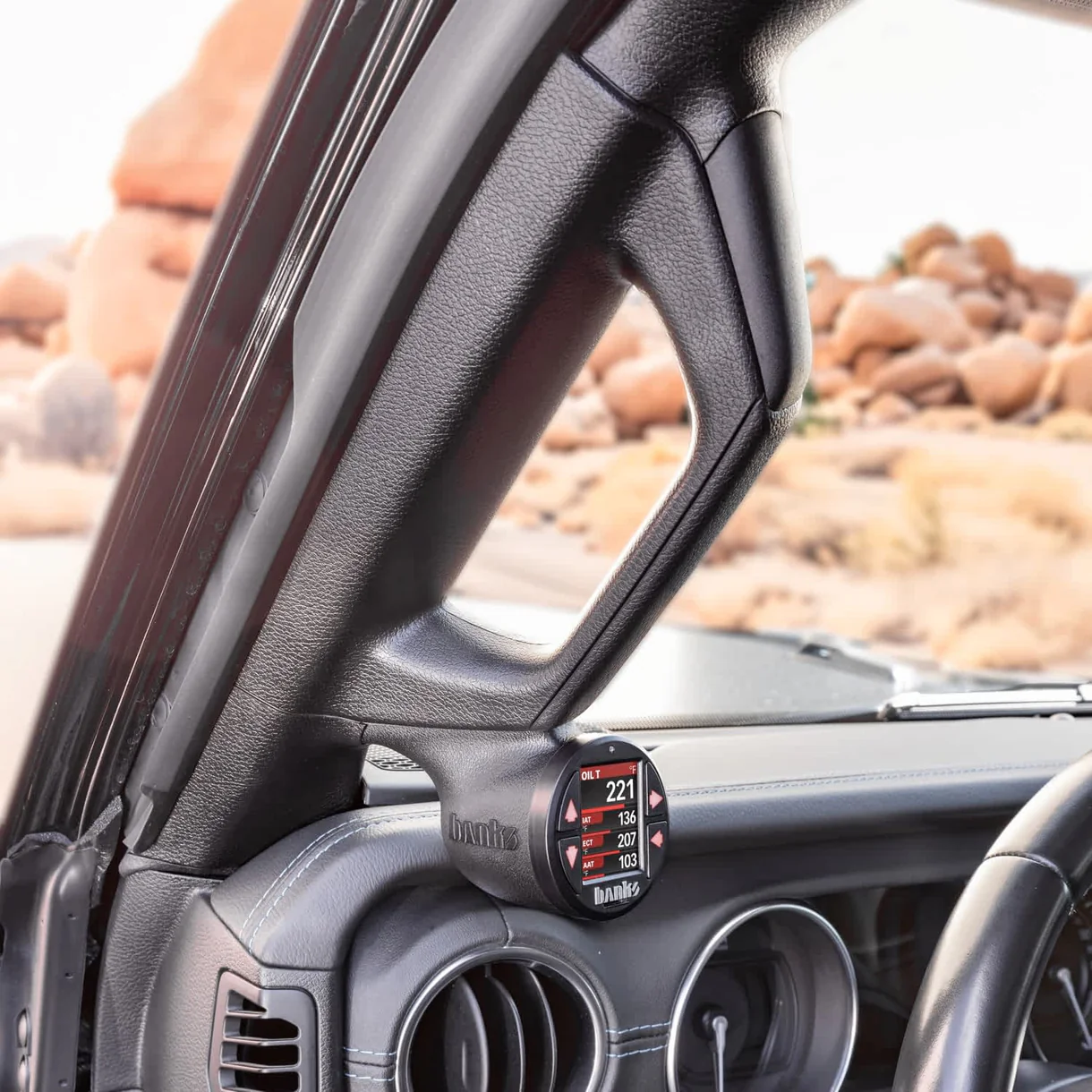 Jeep Gladiator Banks iDash Stealth Pod - Upper Mount vs Lower Mount 63377_Installed_02_1220x_crop_center