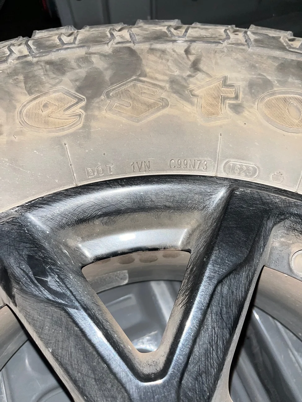 Jeep Gladiator Weird tire failure IMG_6427
