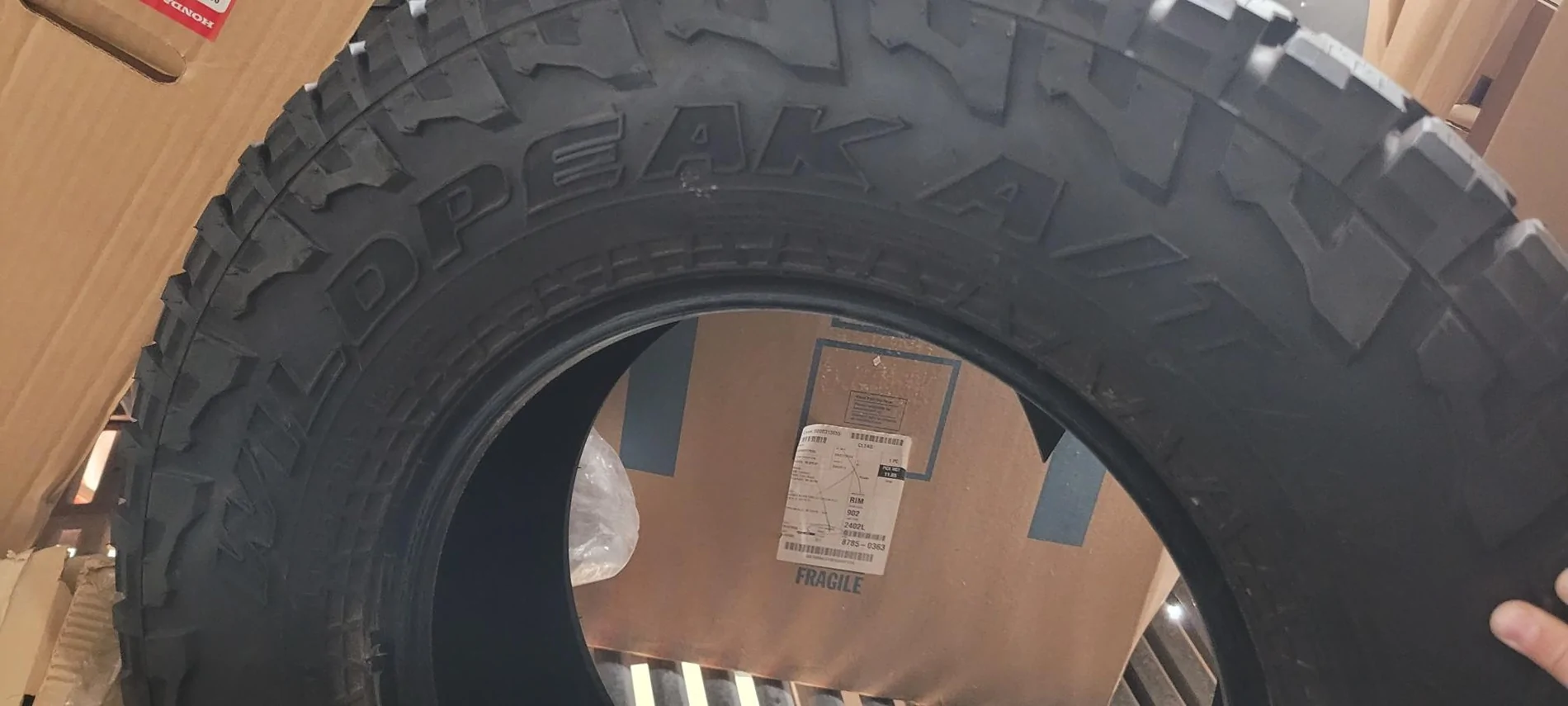 Jeep Gladiator Set of 5 33" Falken Wild Peak A/T3W 285/70R17 Take Offs 1000050454
