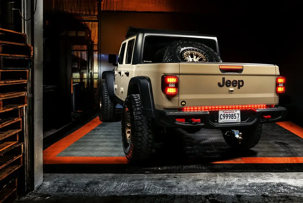 Jeep Gladiator Third brake light? 1784829330404-b3