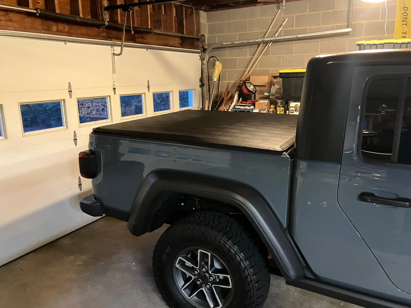 Jeep Gladiator Rollup tonneau cover suggestions IMG_9754
