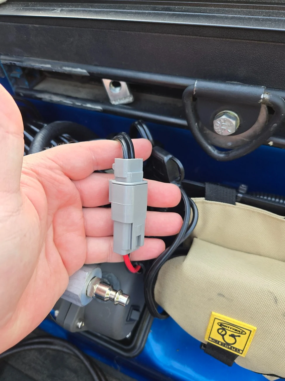 Jeep Gladiator Chris's Sport S Max Tow - Boring Daily 'Build' 1000015089
