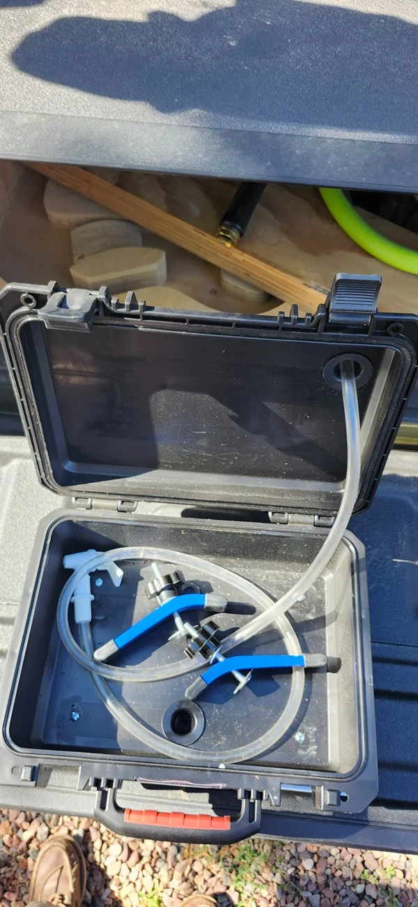 Jeep Gladiator Handy dandy portable sink 20260724_090232