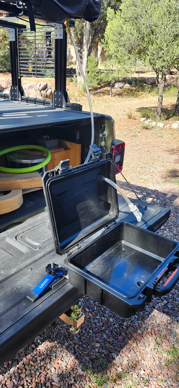 Jeep Gladiator Handy dandy portable sink 20260724_085549