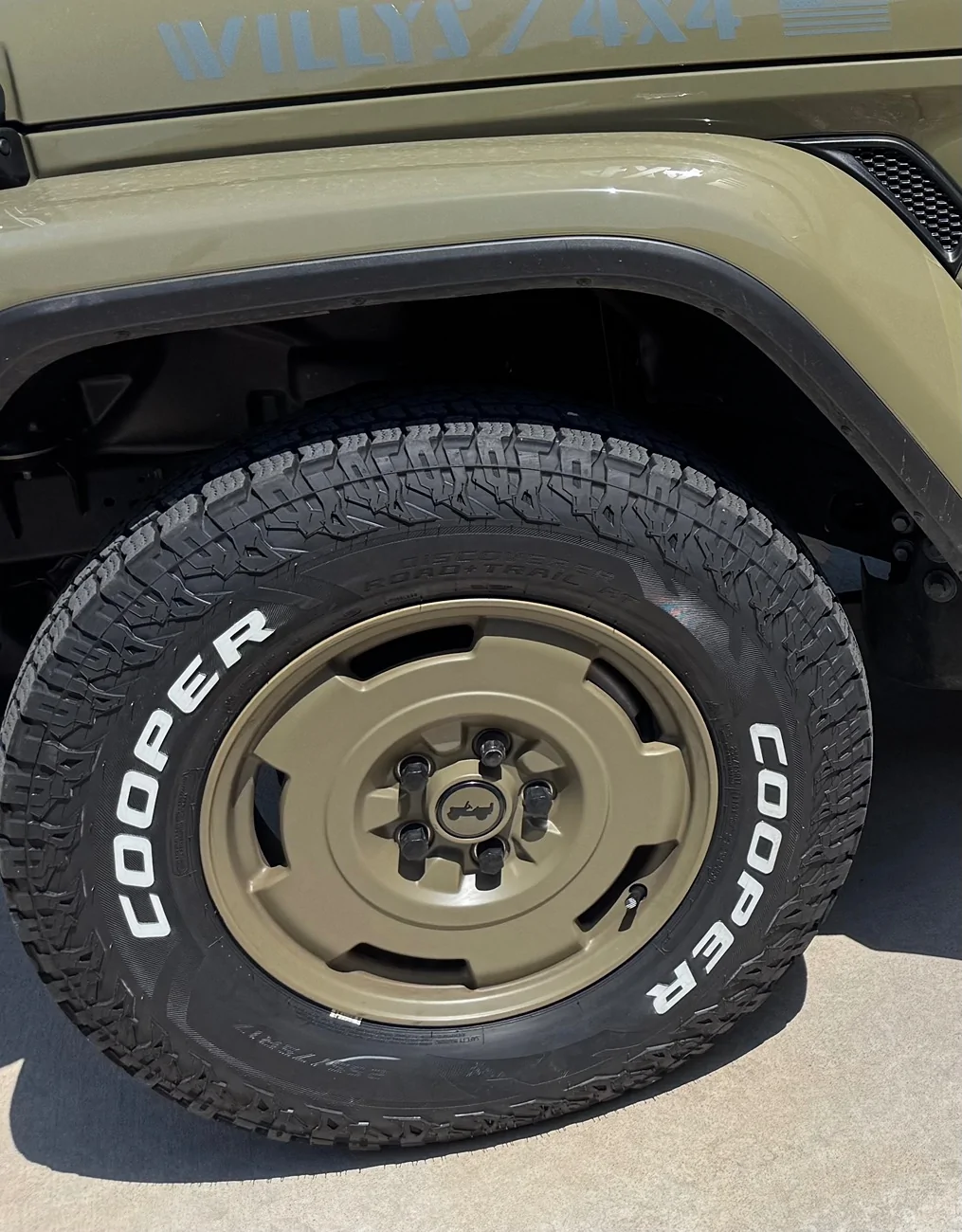 Jeep Gladiator Squirrely Willys IMG_0219