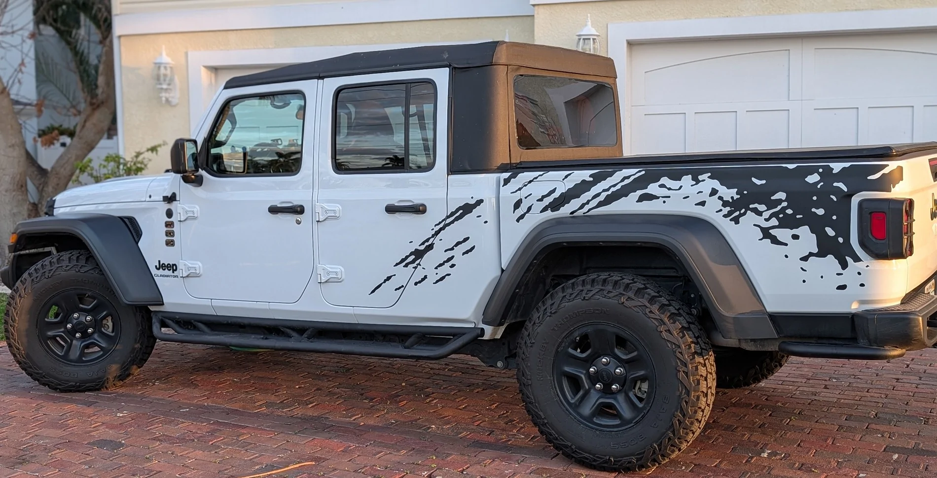 Jeep Gladiator Has anyone tred to tint the soft top rear window? PXL_20241117_221603924.PORTRAIT (2)