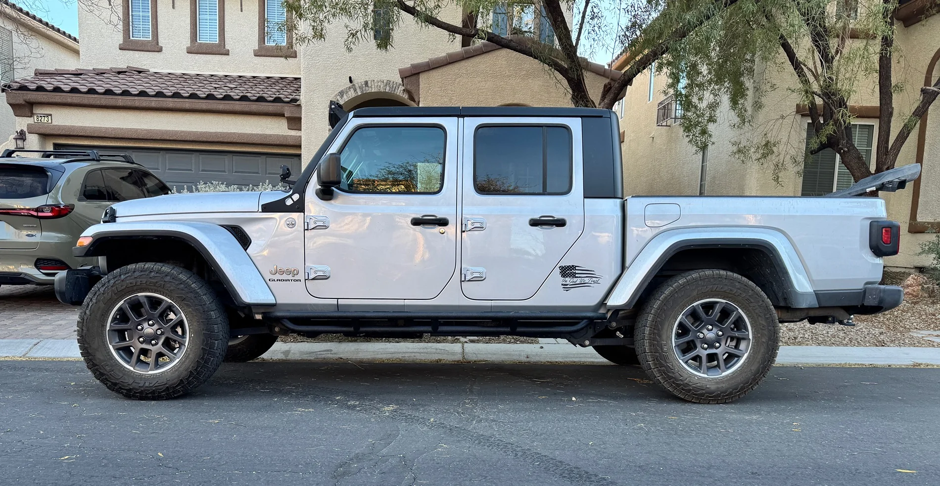 Jeep Gladiator Hooke Road Gladiator Running Boards-Side Steps-Rock Sliders for 2020-2026 Jeep Gladiator JT IMG_5038