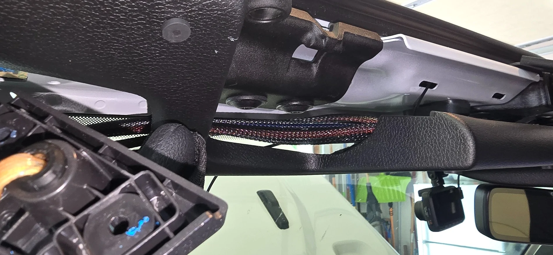 Jeep Gladiator Switch wire routing 20260802_153544