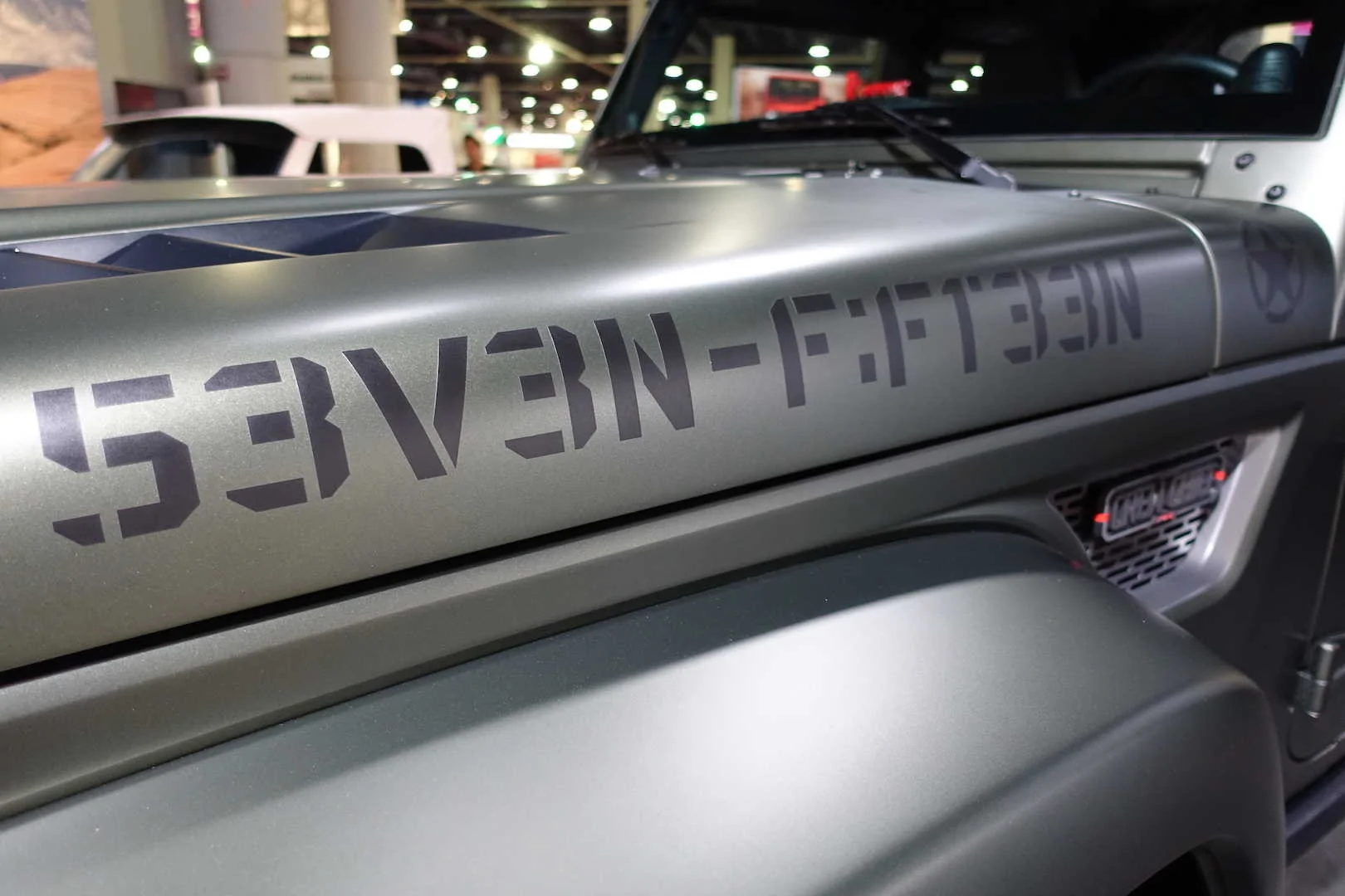 Jeep Gladiator Crew Chief 715 Concept Mods Jeep-Crew-Chief-715-Hood-Sid