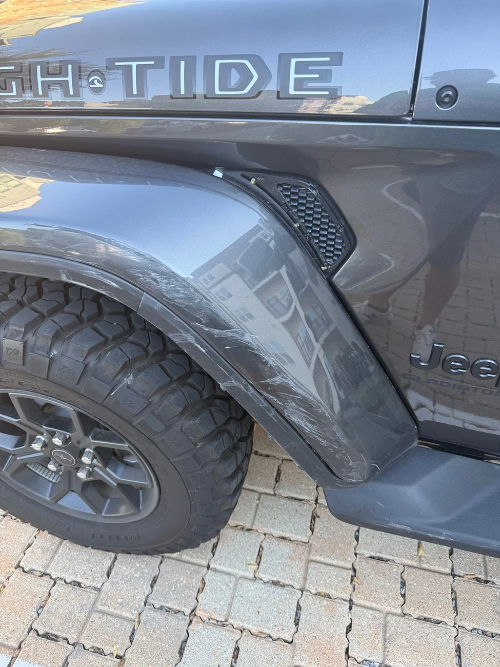Jeep Gladiator Driver side fender repair cost? IMG_4434