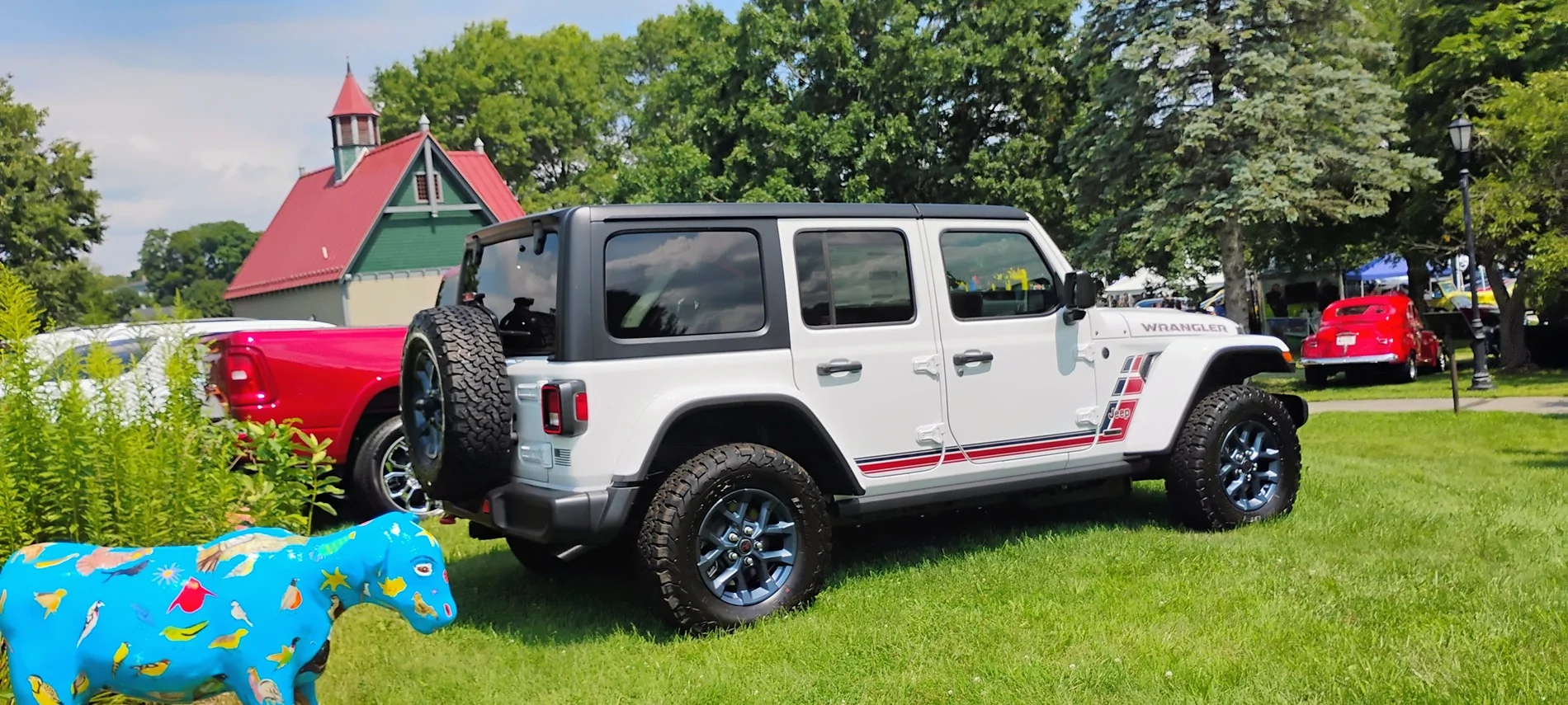 Jeep Gladiator Photos: Putnam car show 1000032911