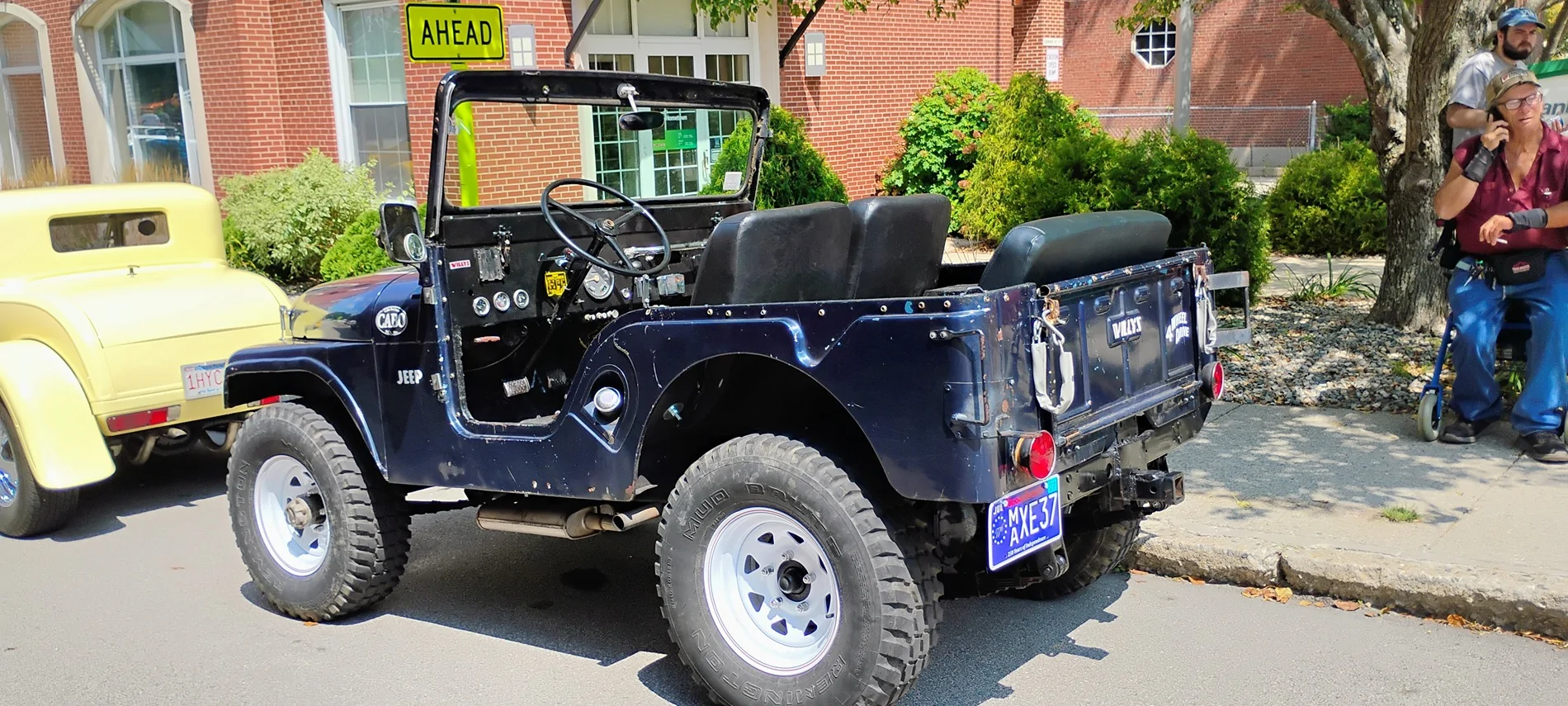 Jeep Gladiator Photos: Putnam car show 1000032904