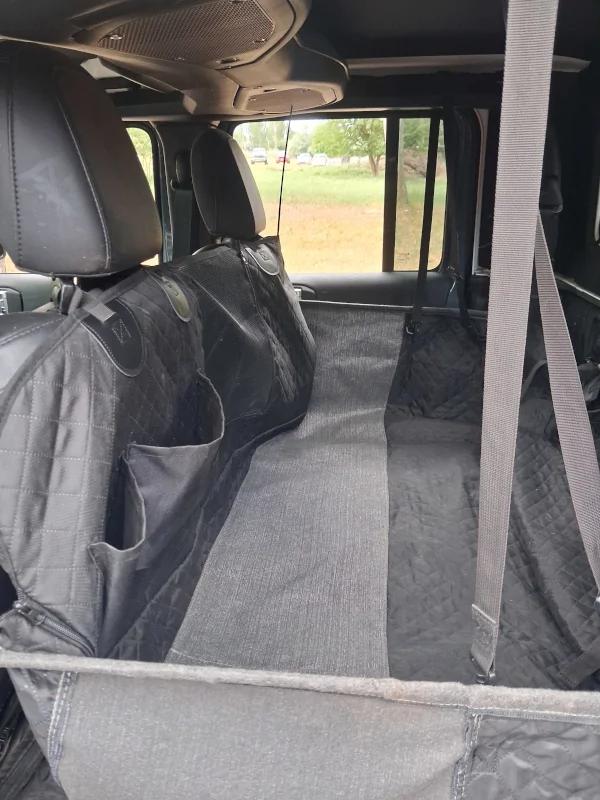Jeep Gladiator Dog Mess Containment System (Home Made... mostly) Containment In Plac