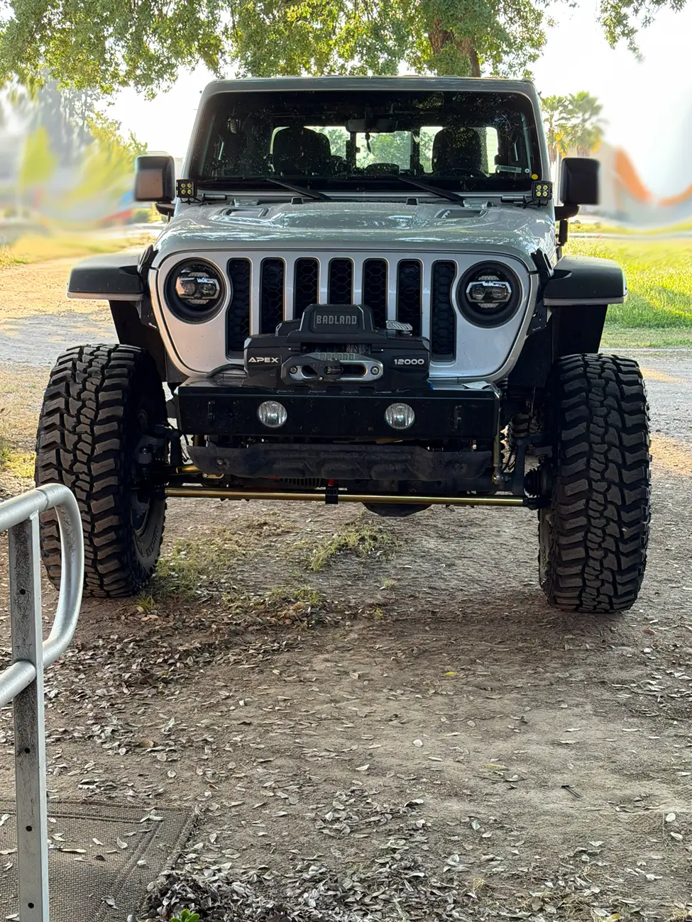 Jeep Gladiator Rad JT's 2022 JTR Build steering 2 and hl tl