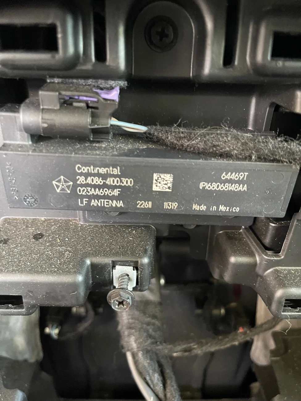 Jeep Gladiator Trailer brake controller IMG_0299