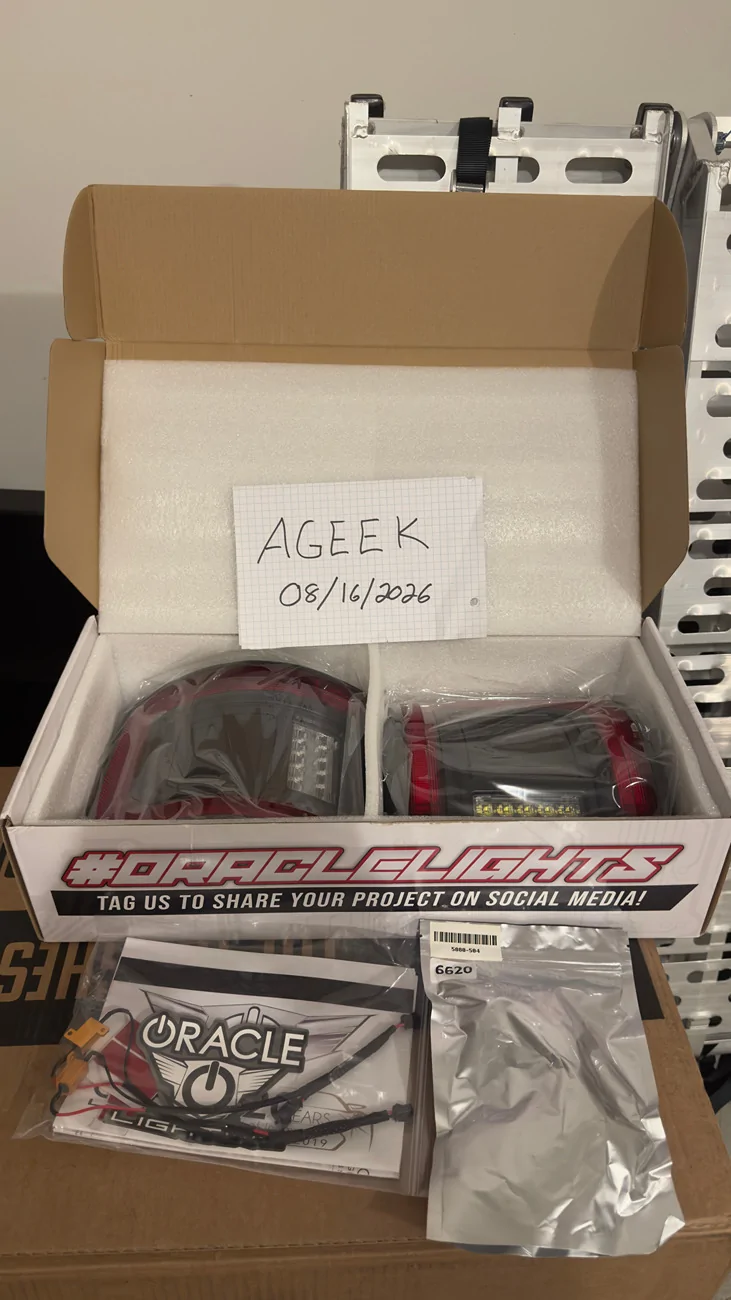 Jeep Gladiator Oracle Lighting Flush Mount LED Tail Lights V2 New - $200 Ageek Oracle Tail Lights Contents