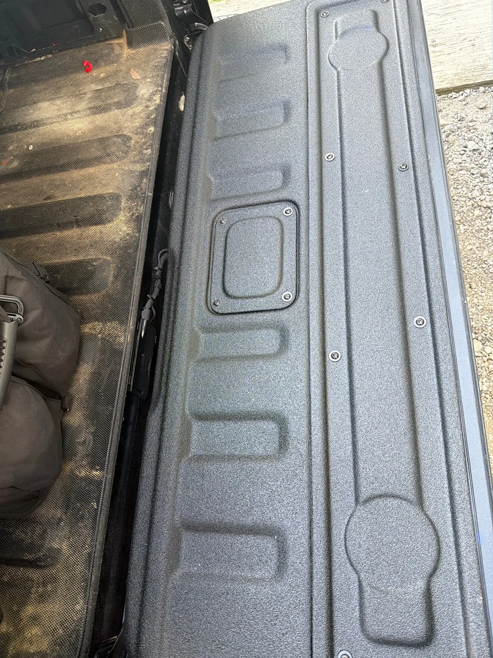 Jeep Gladiator A happy little accident with cerakote tire spray -- apply it on bedliner IMG_0301