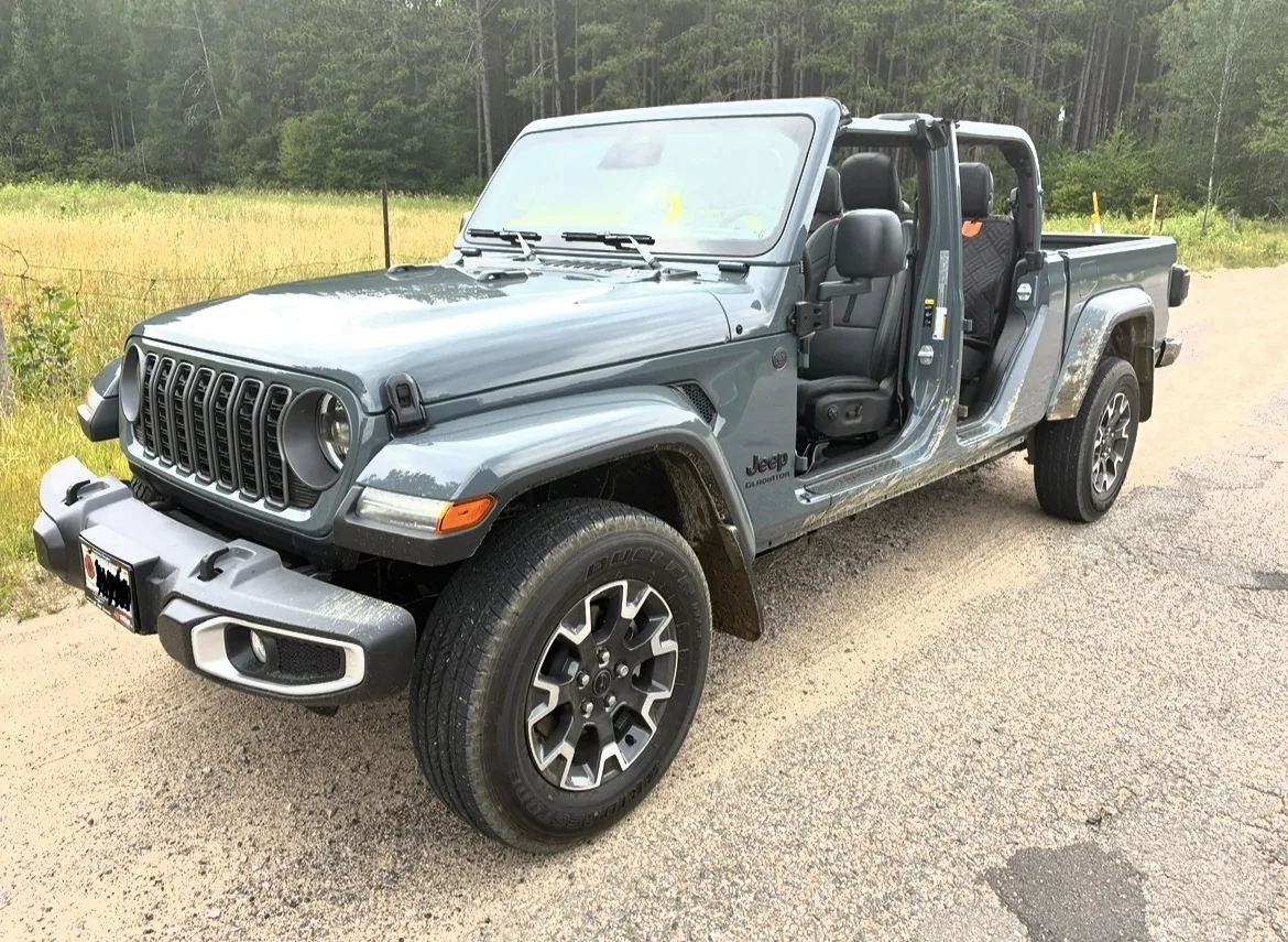Jeep Gladiator 2026 Gladiator door off mirrors IMG_1514