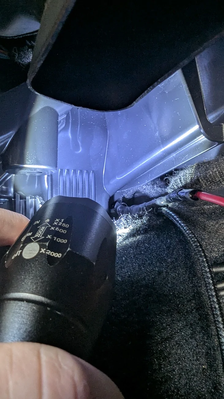 Jeep Gladiator Ignition USB - Installed! 1787430485420-ej