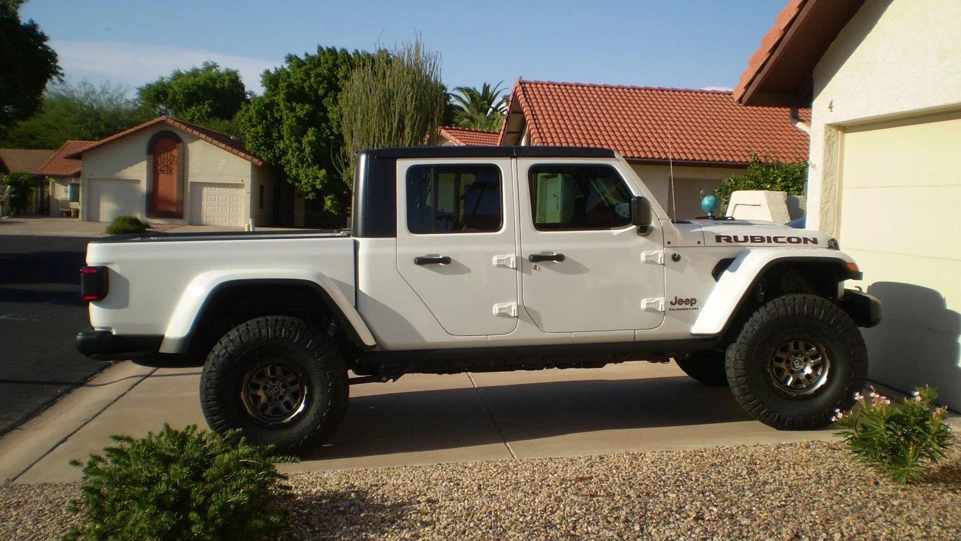 Jeep Gladiator BRIGHT WHITE Gladiator JT Club P1010004