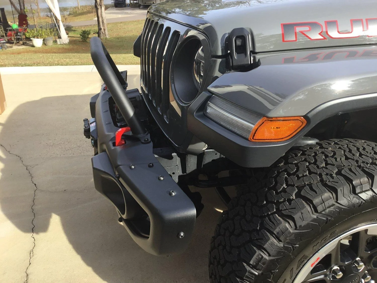 Jeep Gladiator Warn compared to Mopar Grill Guard 85B45989-1066-4BD6-9474-F2646577D6CB