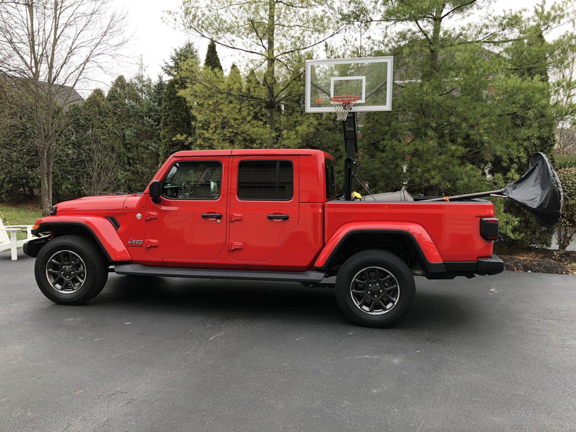 Jeep Gladiator Aftermarket Tonneau Covers? 709E95F2-F6A7-4D42-ACBC-B4686B318DB3