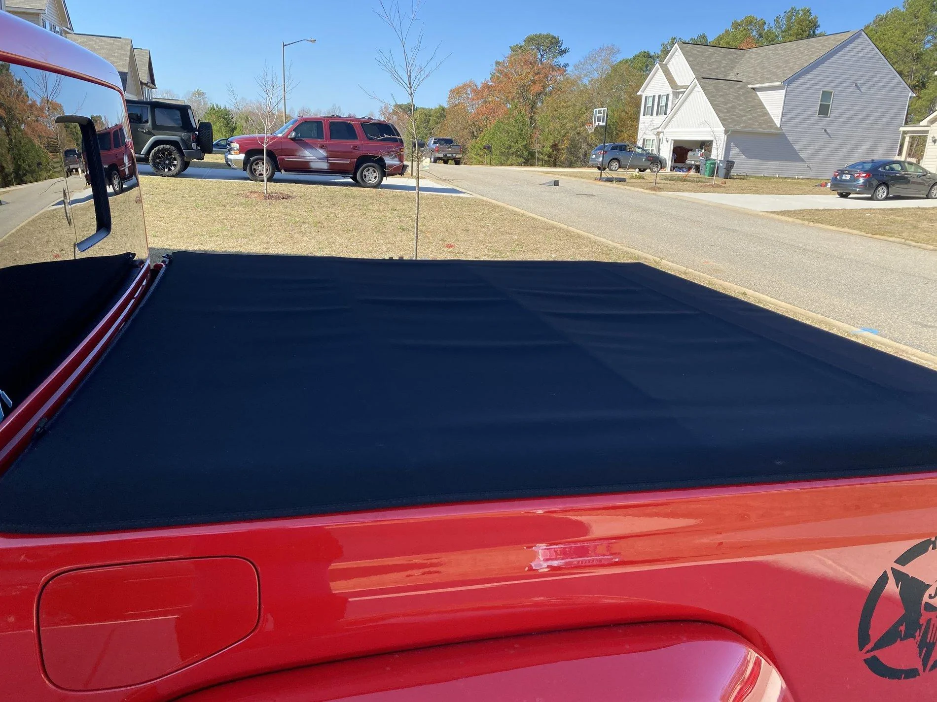 Jeep Gladiator Mopar OEM soft roll up tonneau cover 95AFAC2F-0FD2-4FB7-BA46-0D6A5C5571C9