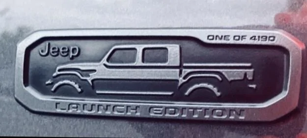 Jeep Gladiator The GCM-JTLE-OMC... Granite Crystal Metallic- JT Launch Edition- Original Motor Club 61ECF57D-1857-4362-9D55-AF4A0C37A01E